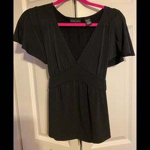 Women’s v-neck Top